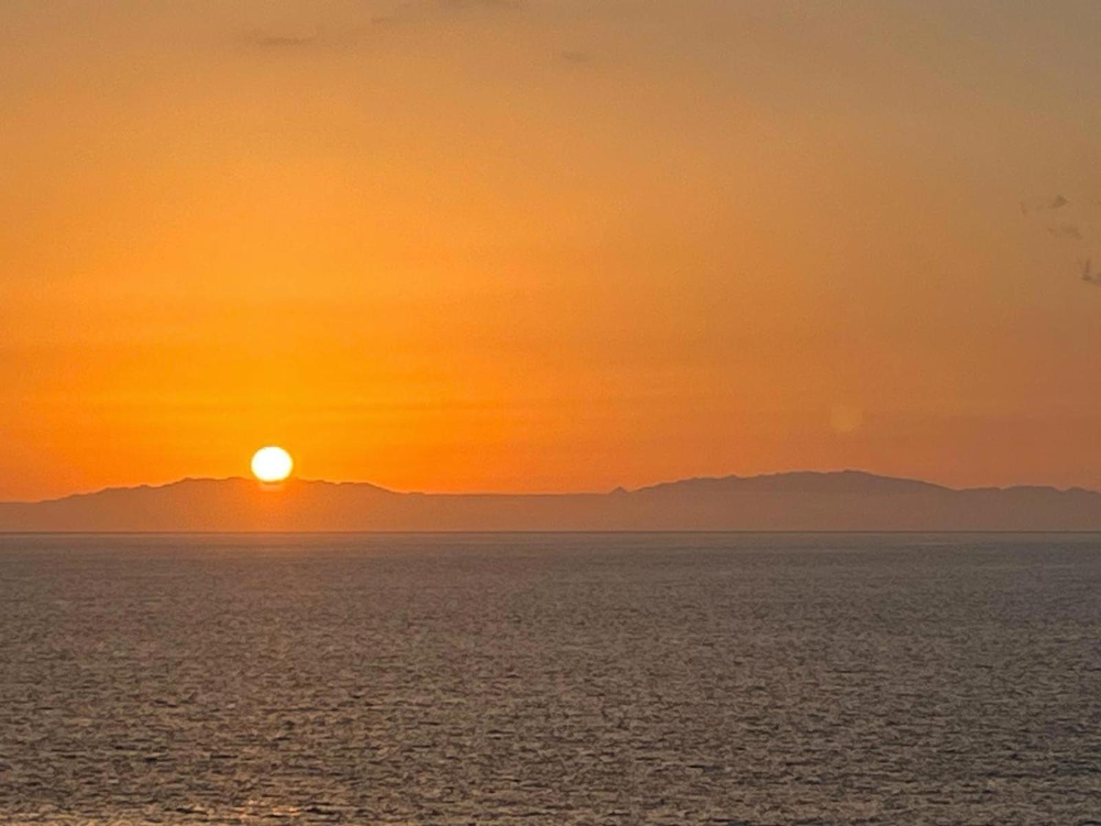 Sunset Arena Beach By Helloapartments Puerto de Santiago  Exteriör bild
