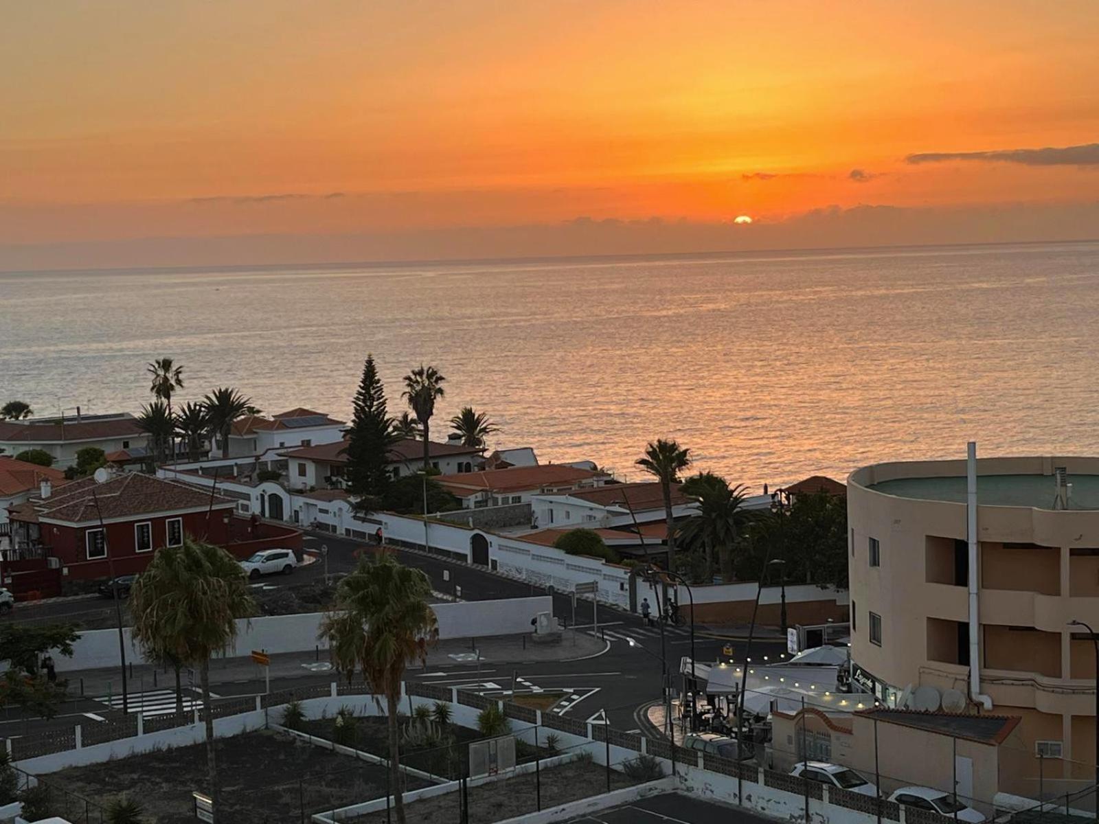 Sunset Arena Beach By Helloapartments Puerto de Santiago  Exteriör bild
